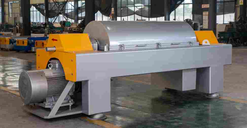 果汁果渣分离效率低？卧螺离心机助力饮料厂提产降耗